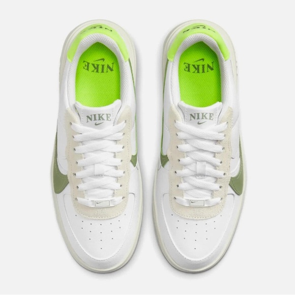 Nike White and Green Sneakers Classic Low-Top Design - Picture 4 of 7